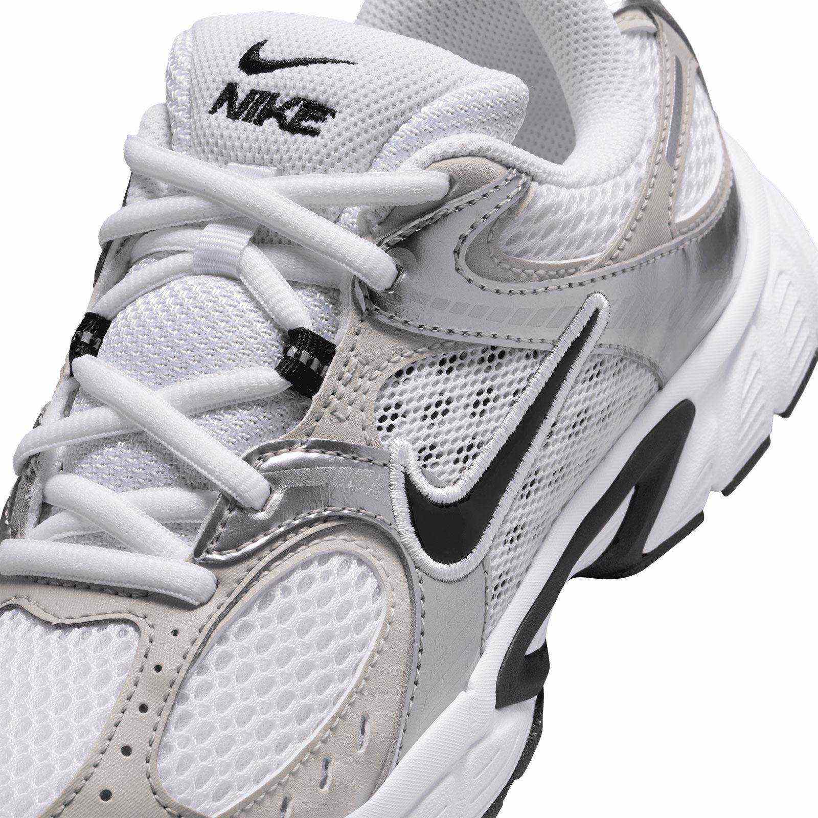 Nike V5 RNR Kids Shoes - Image 5