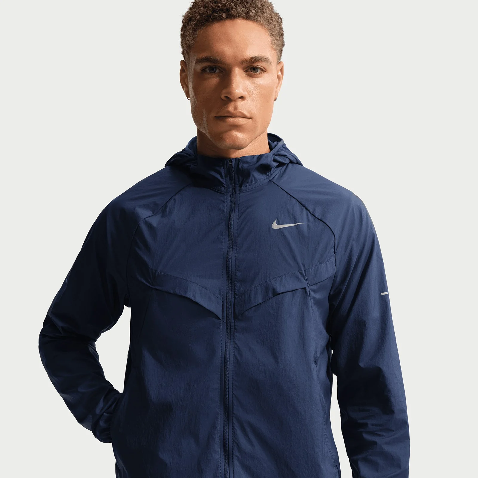 Nike Stride Mens Repel UV Running Jacket - Image 3