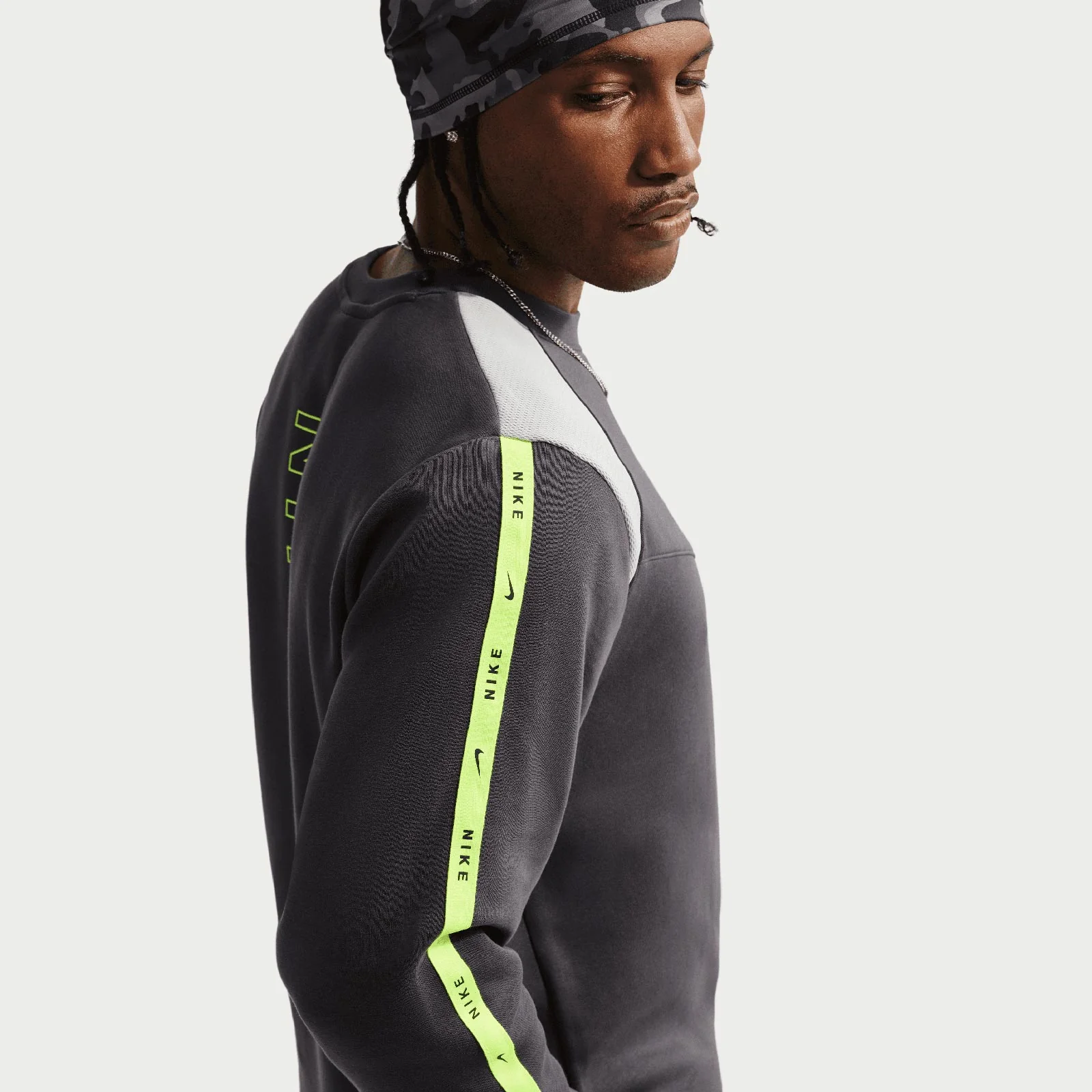 Nike Sportswear City Side Mens Fleece Crew-Neck Sweatshirt - Image 5