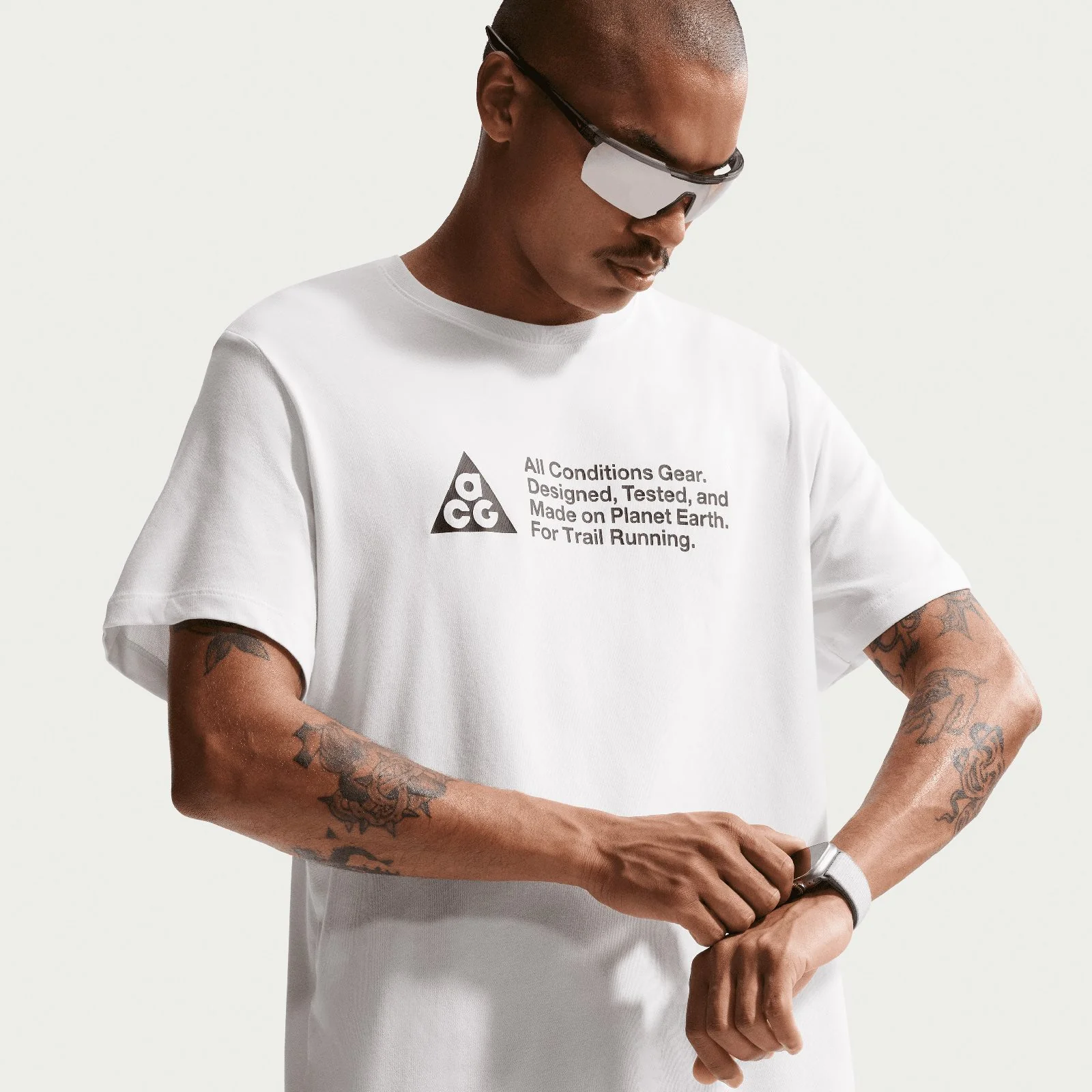 Nike ACG Mens Dri-FIT T-Shirt - Image 3