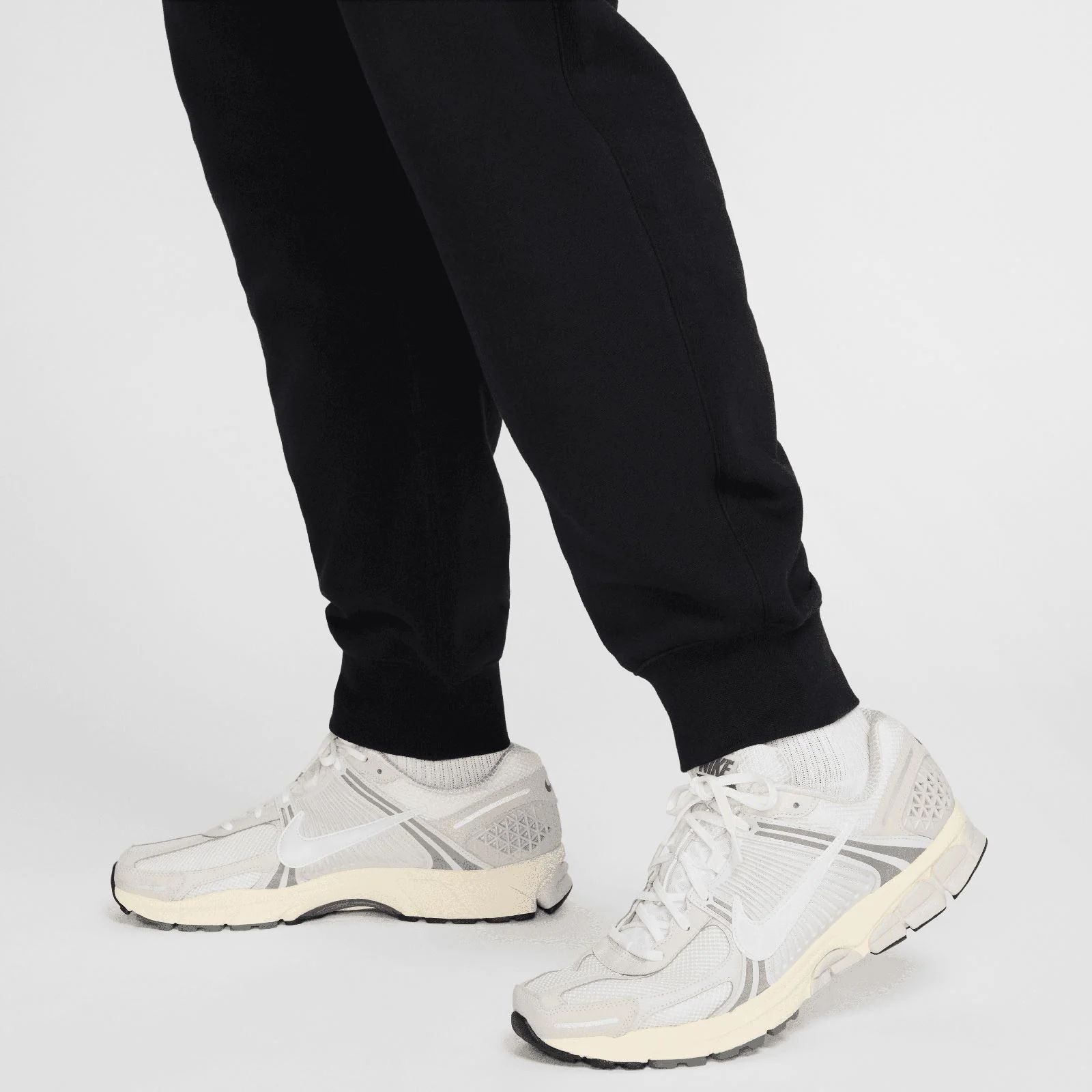 Nike Club Mens Joggers - Image 4