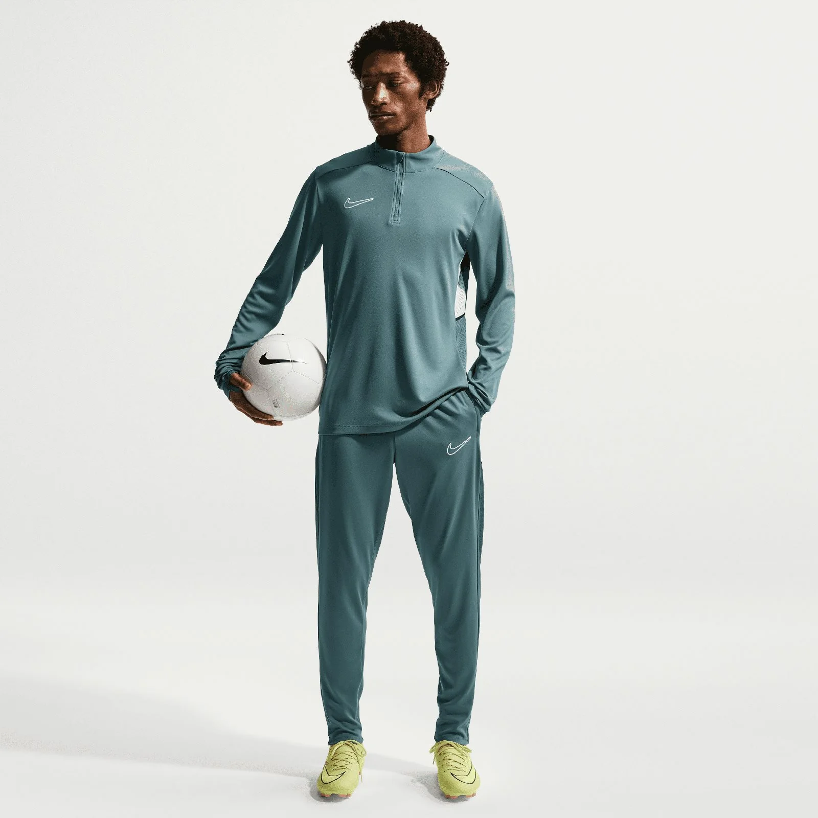 Nike Academy Mens Dri-FIT Soccer Pants - Image 5