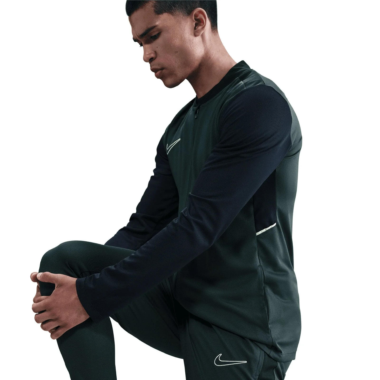 Nike Academy Mens Dri-FIT Soccer Tracksuit - Image 5