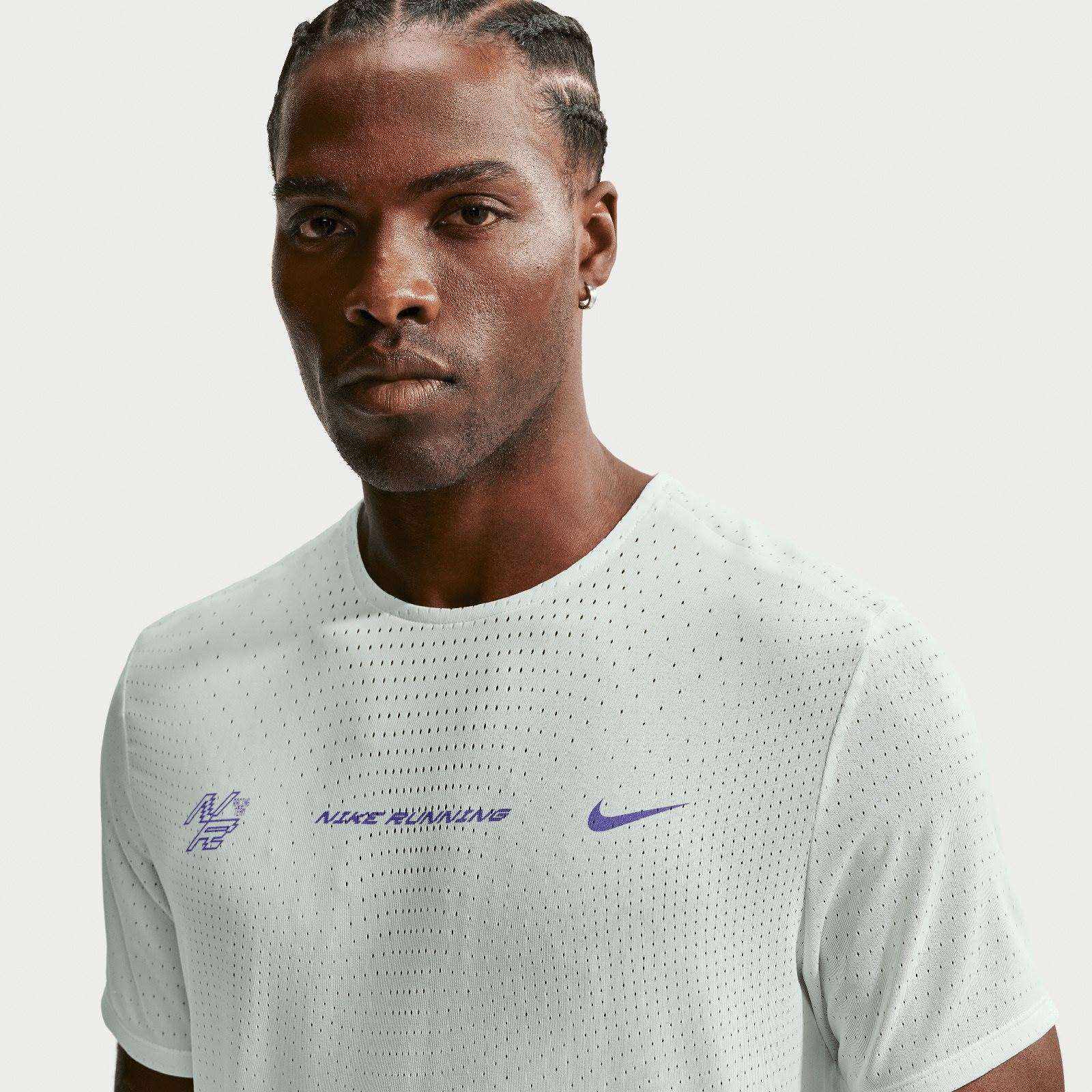 Nike AeroSwift Mens Dri-FIT ADV Short-Sleeve Running Top - Image 3