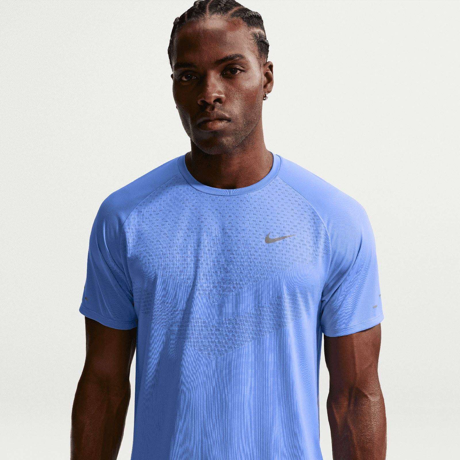 Nike Stride Mens Dri-FIT ADV Short-Sleeve Running Top - Image 3