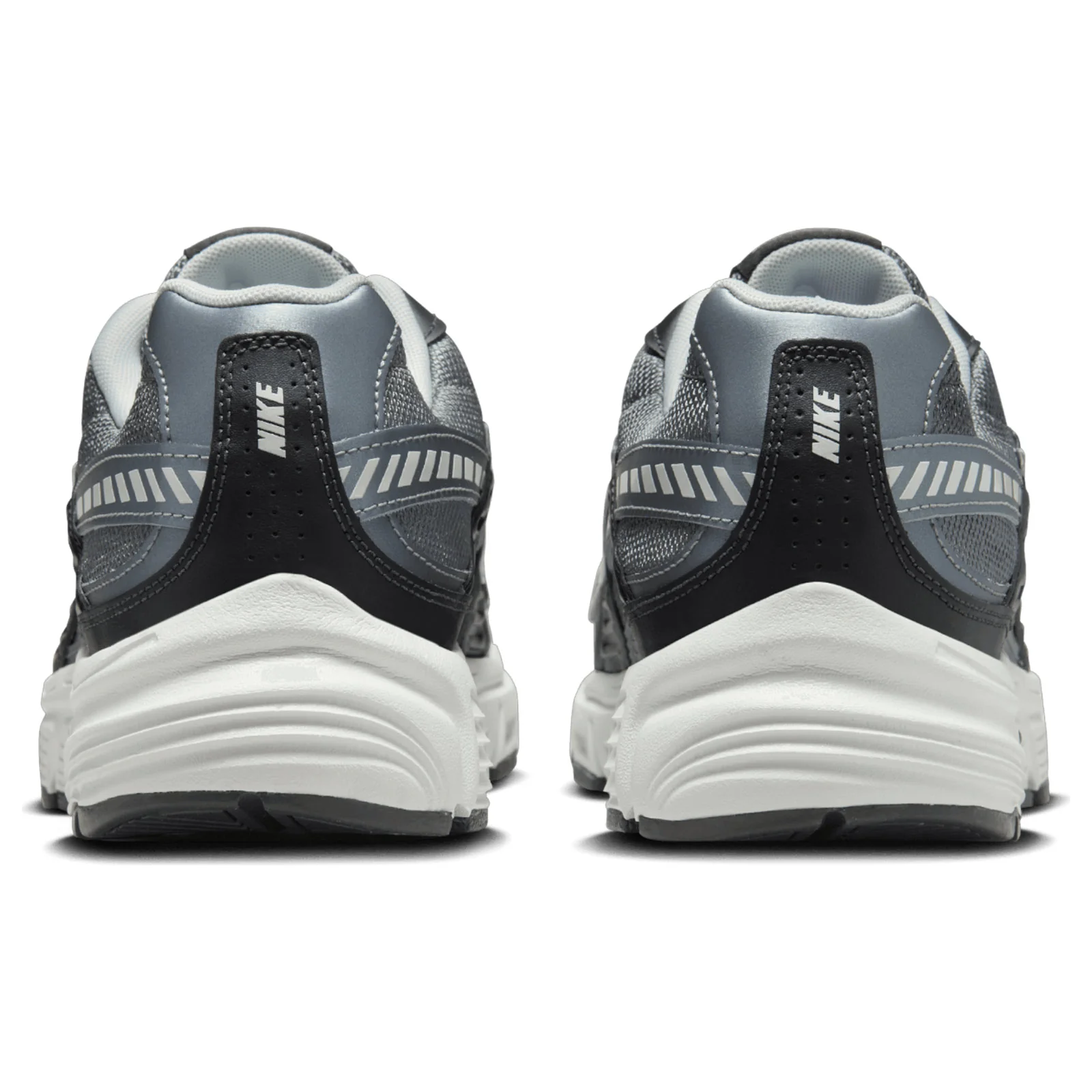 Nike Initiator Mens Shoes - Image 7