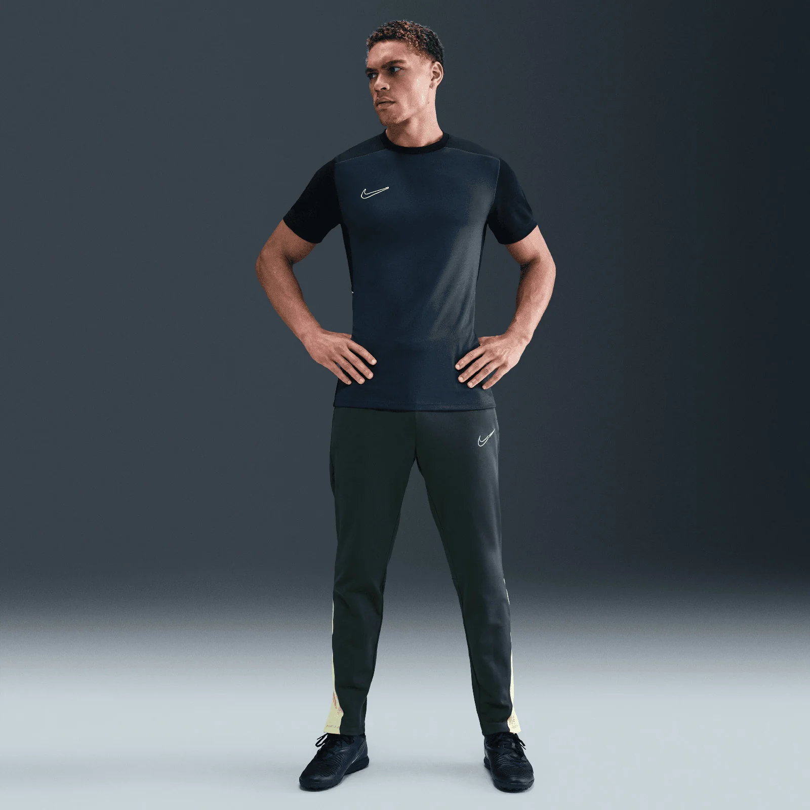 Nike Academy Winter Warrior Mens Therma-FIT Soccer Pants - Image 7
