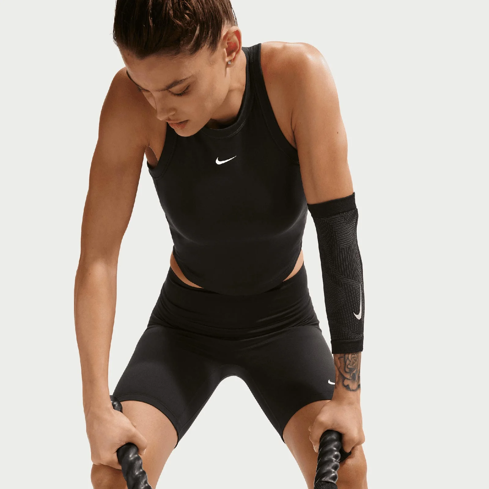 Nike One Fitted Womens Dri-FIT Cropped Tank Top - Image 5