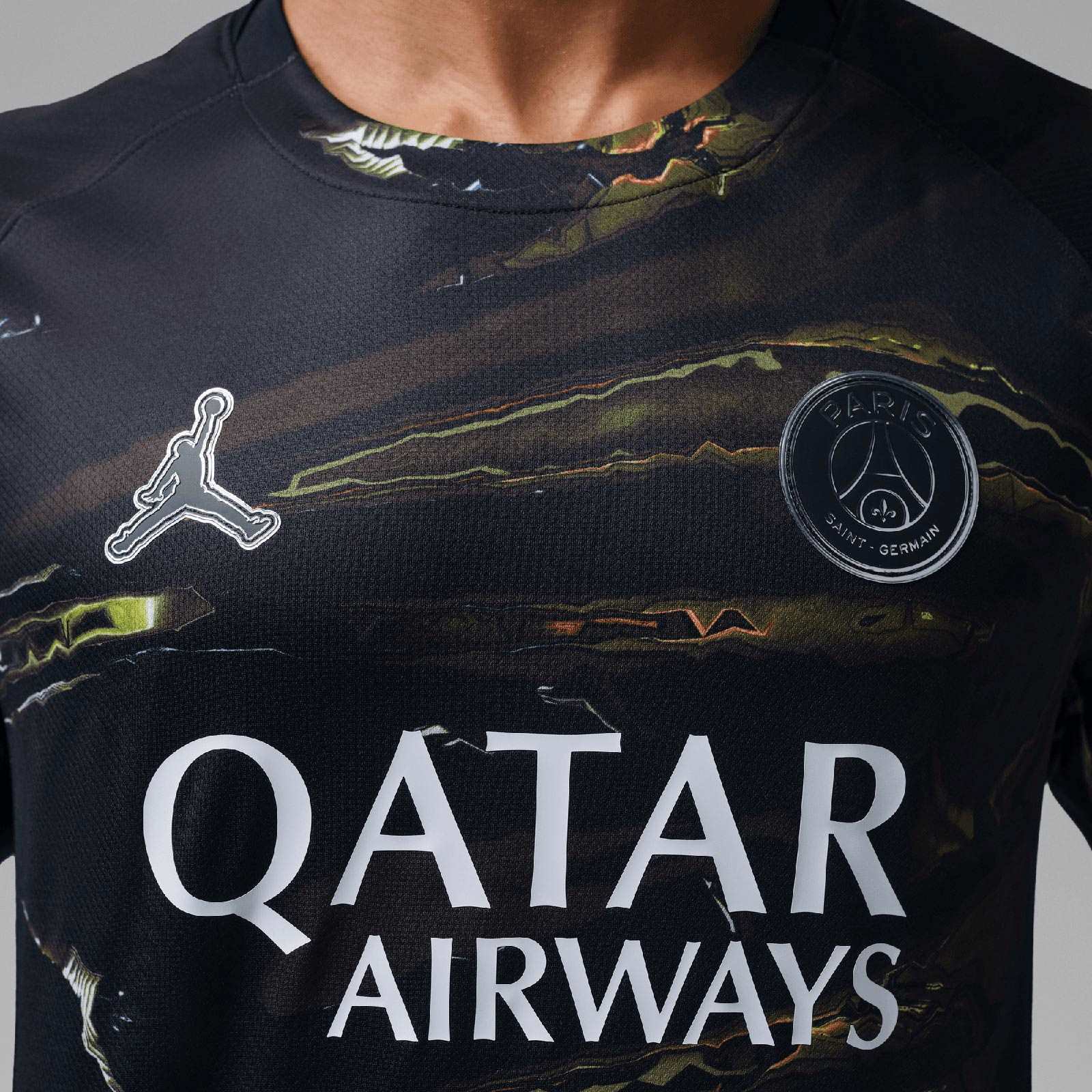 Nike Jordan Paris Saint-Germain 2026 Stadium Night Edition Mens Dri-FIT Soccer Replica Jersey - Image 4