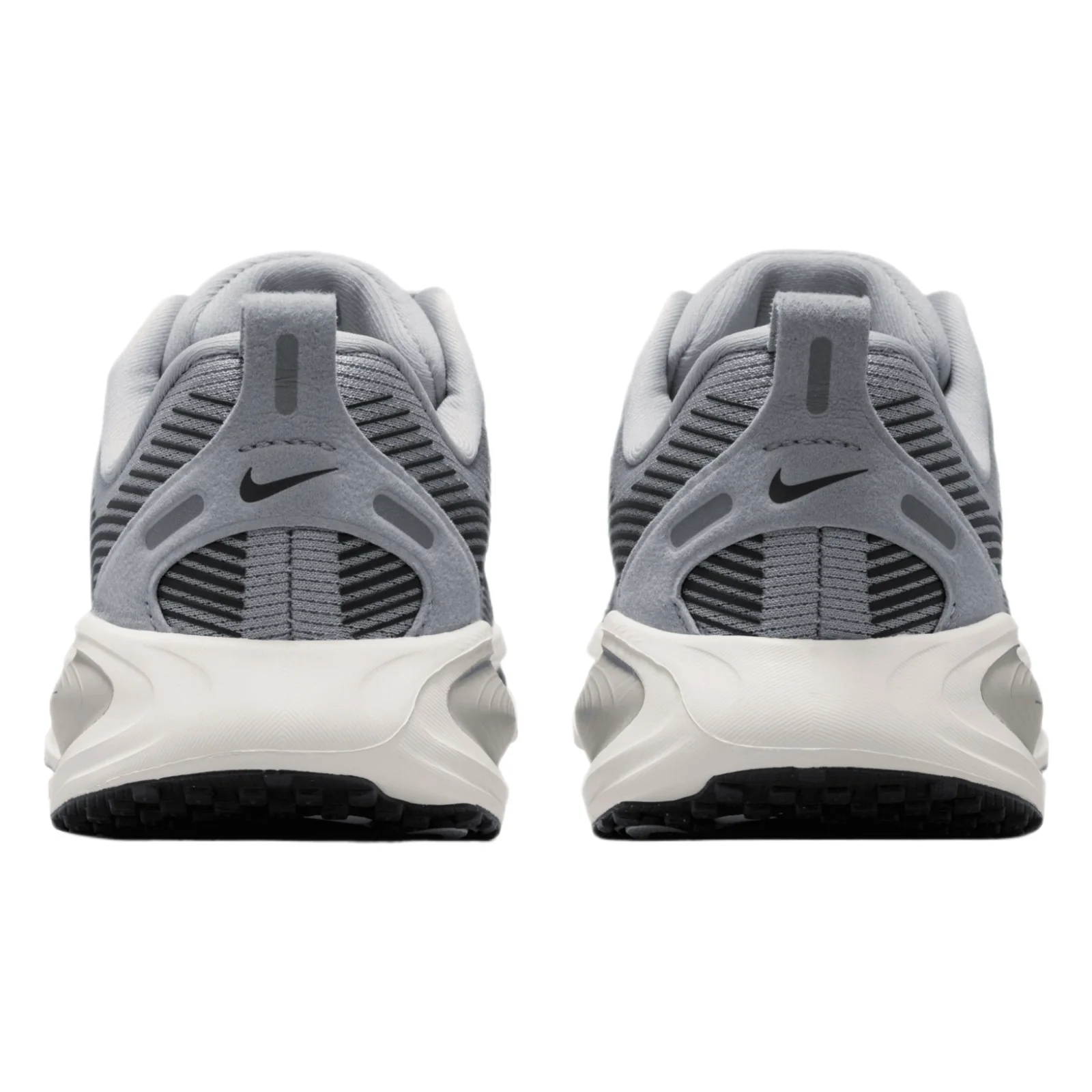 Nike Vomero 18 Kids Road Running Shoe - Image 7