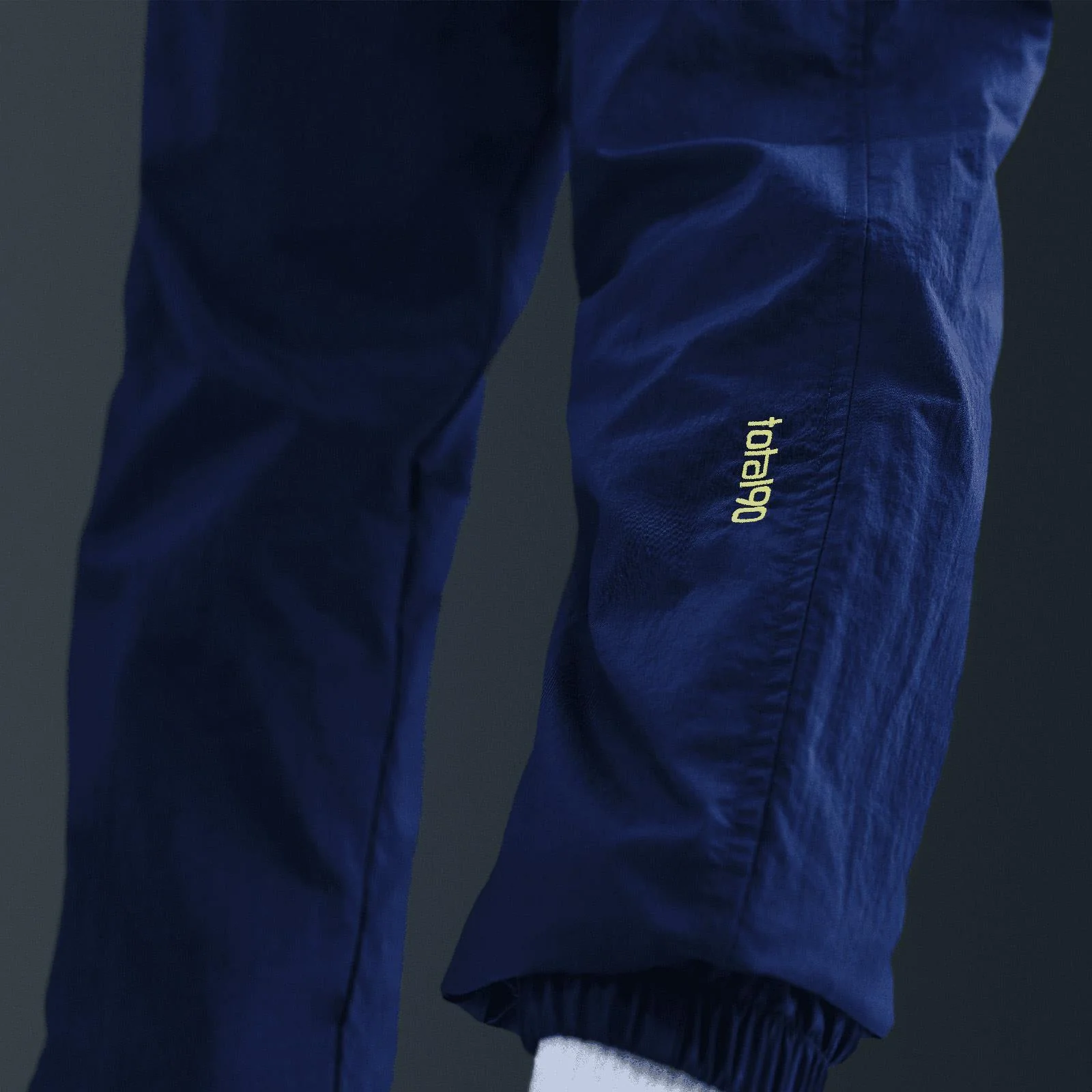 Nike Tottenham Hotspur Third Mens Total 90 Soccer Woven Track Pants - Image 6