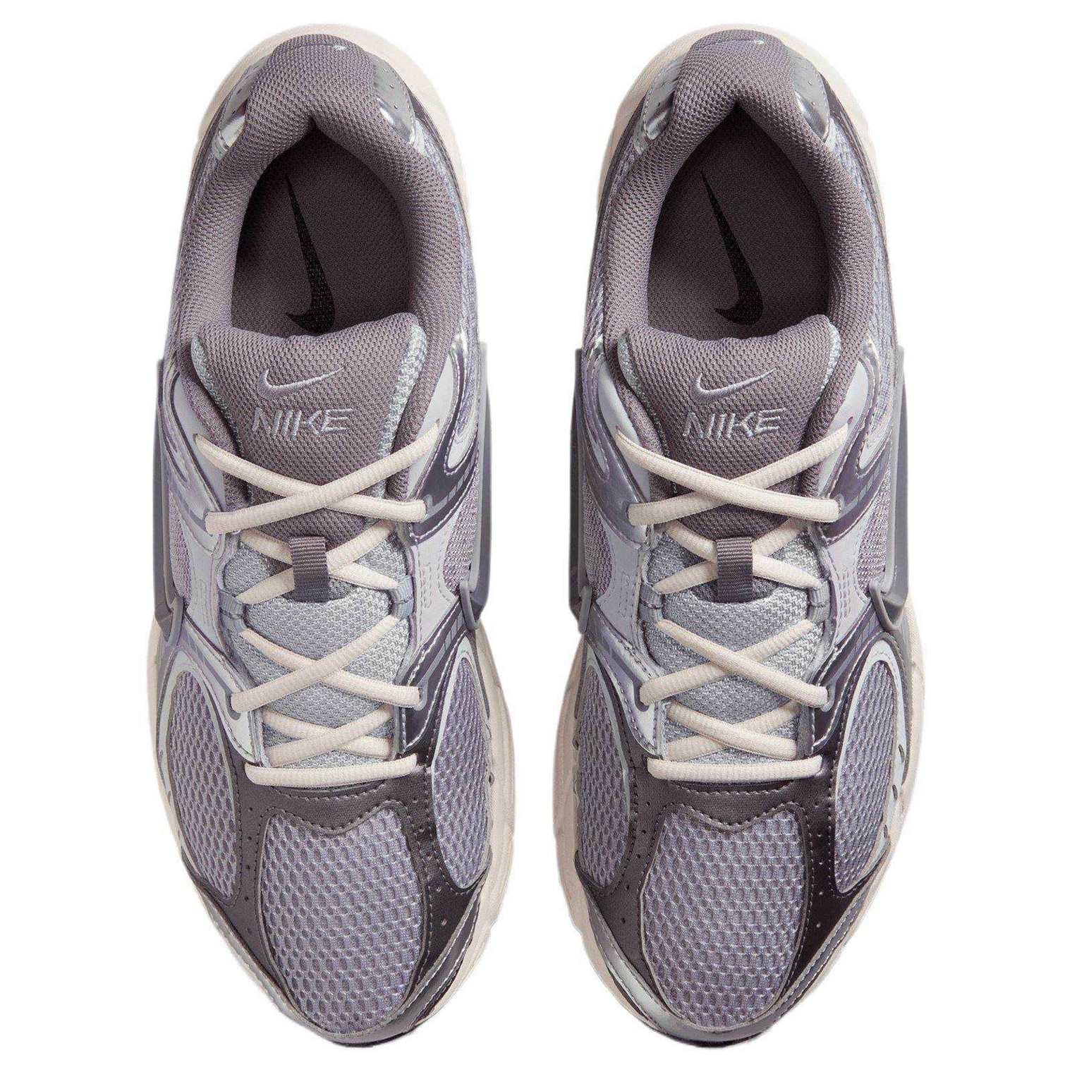 Nike V5 RNR Mens Shoes - Image 3