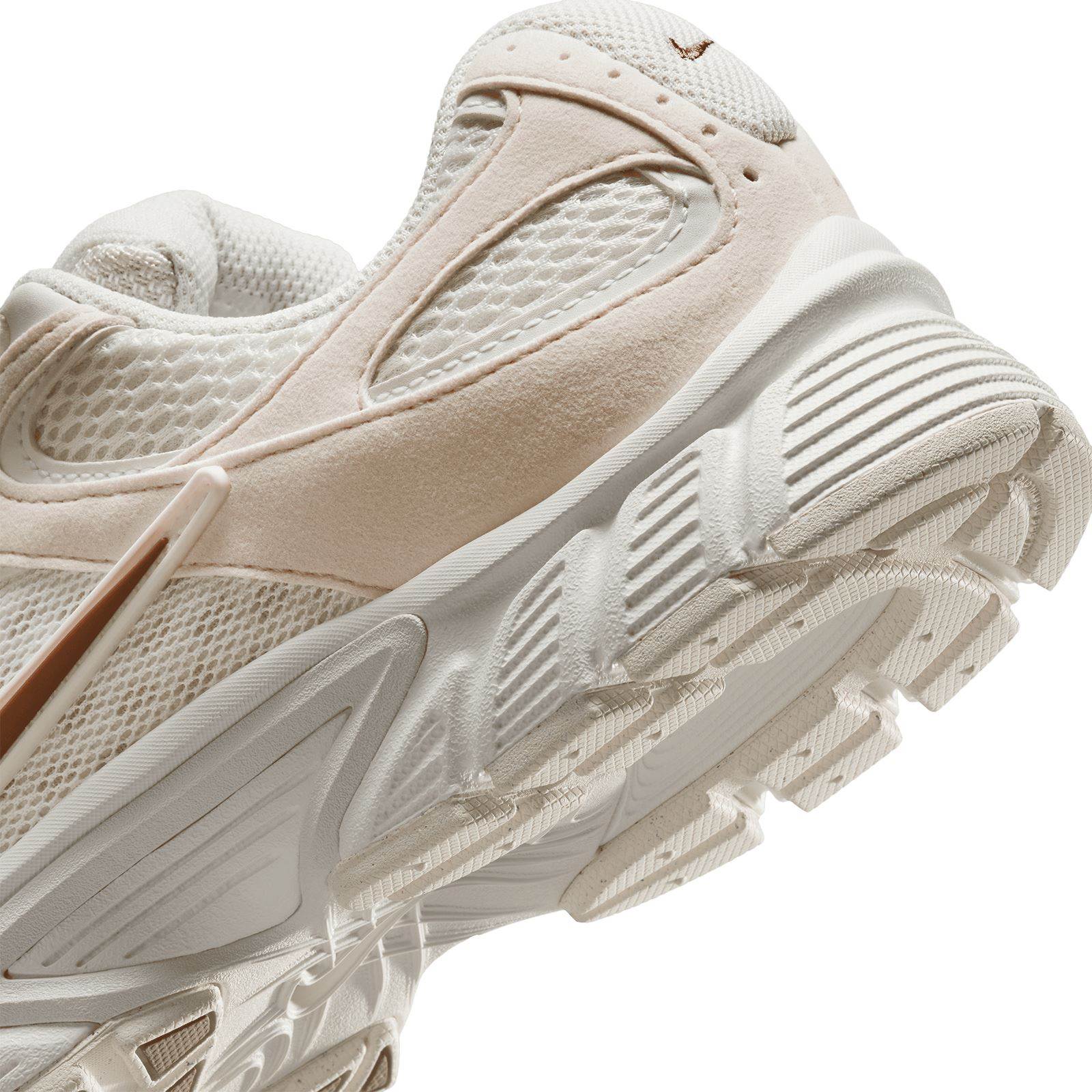 Nike V5 RNR SE Womens Shoes - Image 6