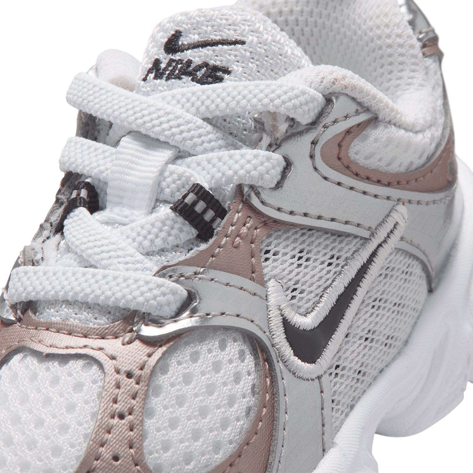 Nike V5 RNR Infant Shoes - Image 5