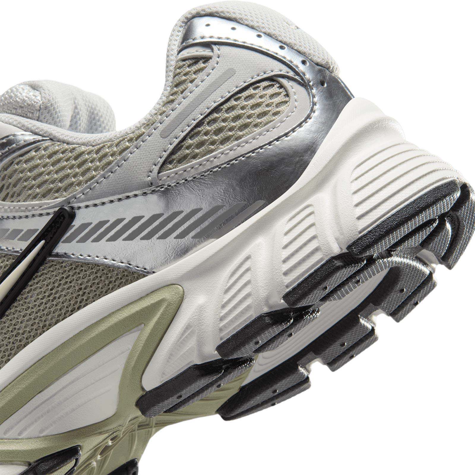 Nike V5 RNR Womens Shoes - Image 6