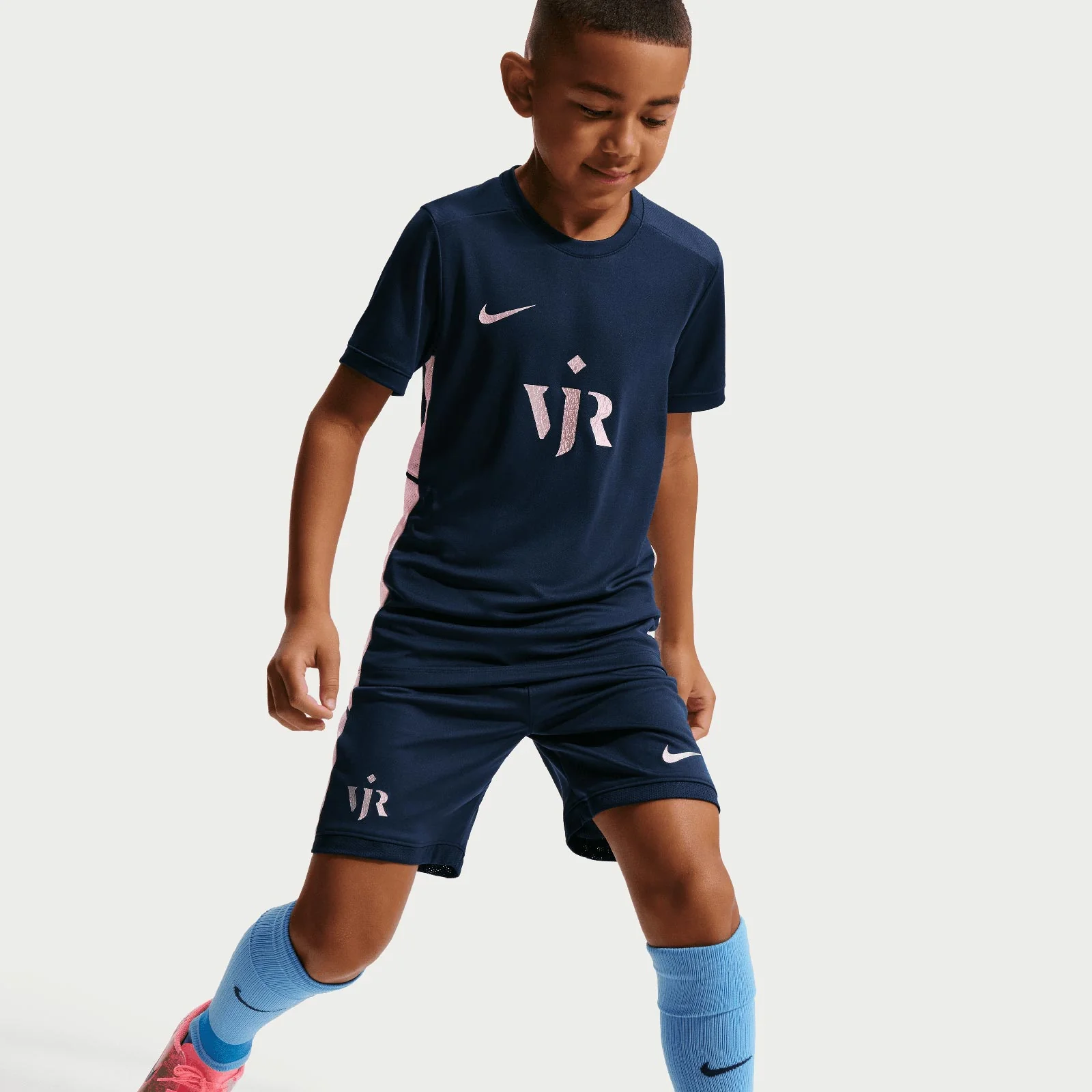 Nike Vini Jr. Academy Kids Dri-FIT Short-Sleeve Soccer Top - Image 5