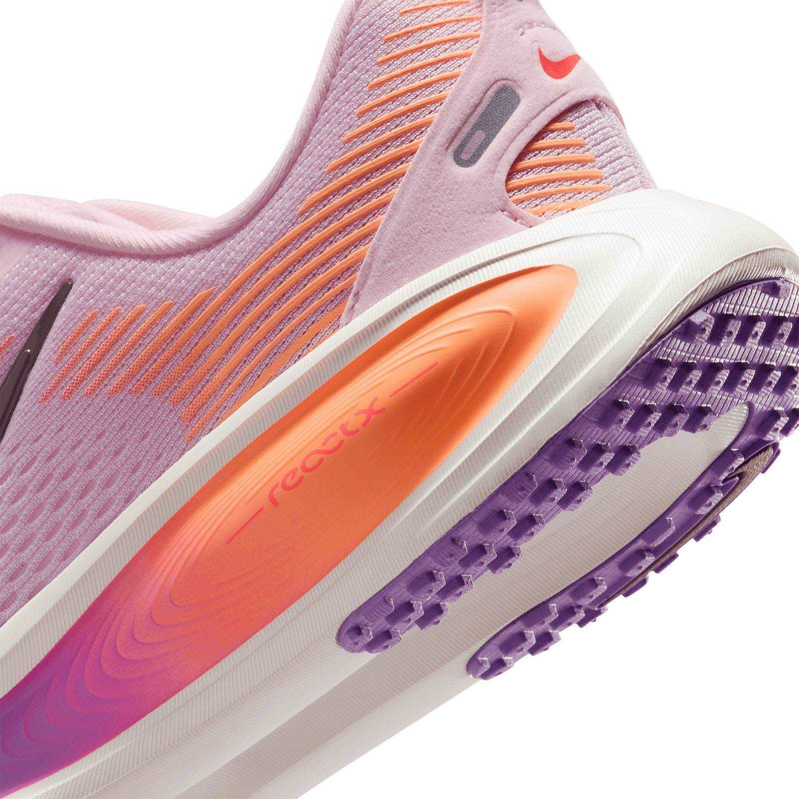 Nike Vomero 18 Kids Road Running Shoes - Image 6