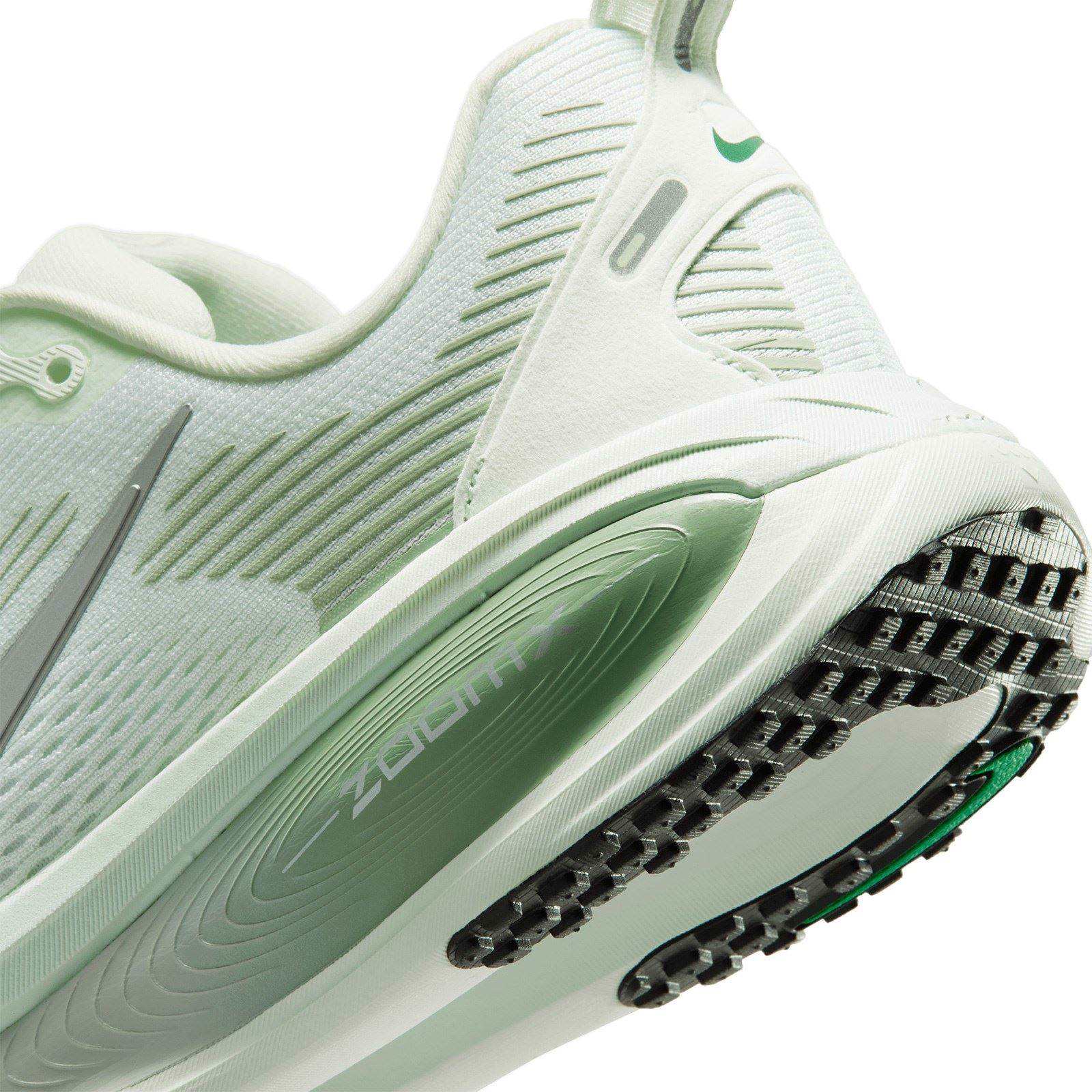 Nike Vomero 18 Womens Road Running Shoes - Image 6