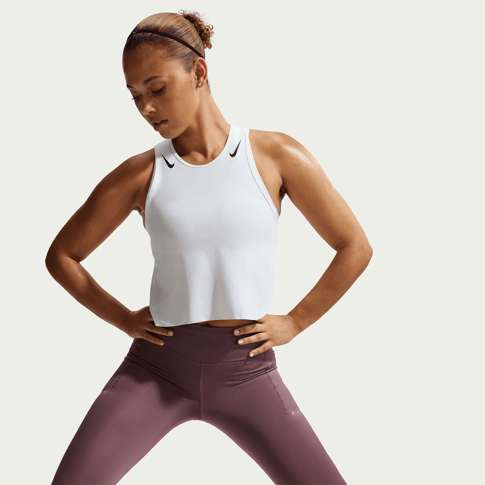 Nike Swift Womens High-Waisted 7/8 Running Leggings with Pockets - Image 5