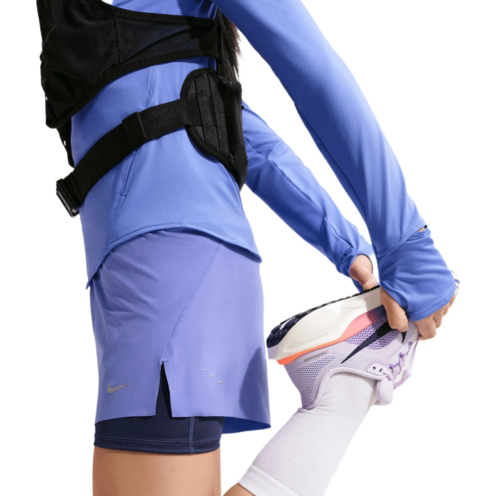 Nike Swift Womens Dri-FIT Mid-Rise 2-in-1 Running Shorts - Image 3
