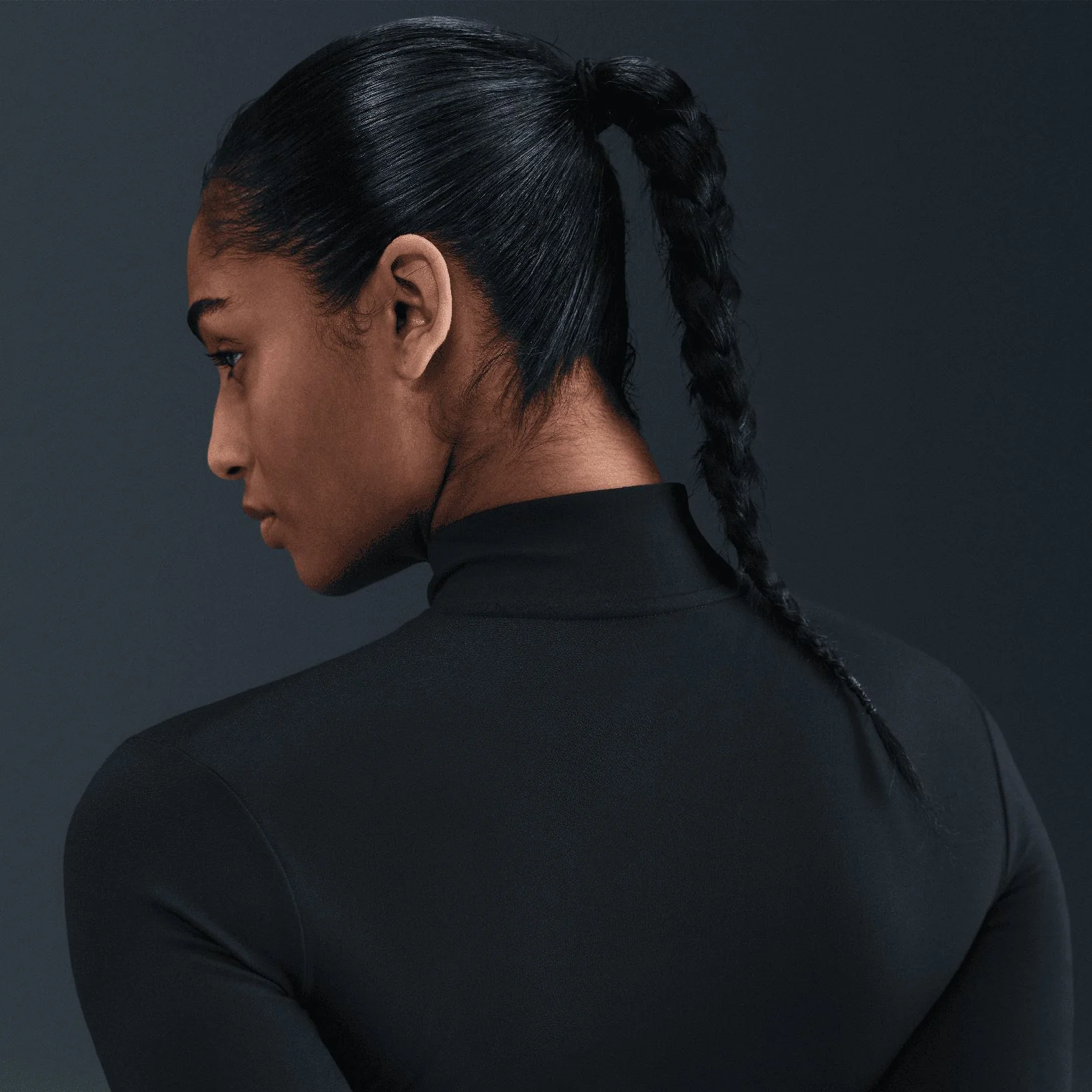Nike One Fitted Womens Dri-FIT Full-Zip Jacket - Image 4