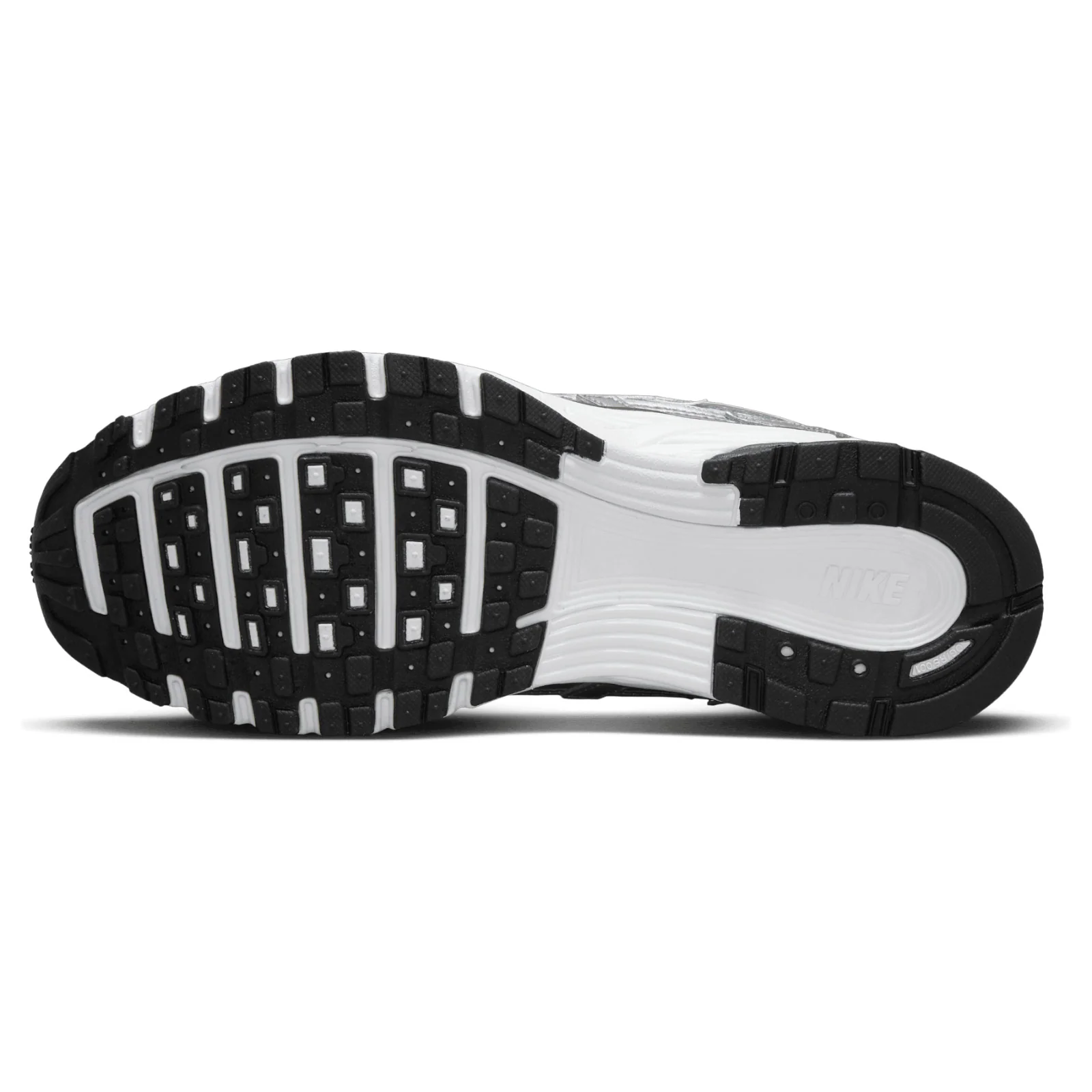 Nike P-6000 Shoes - Image 4