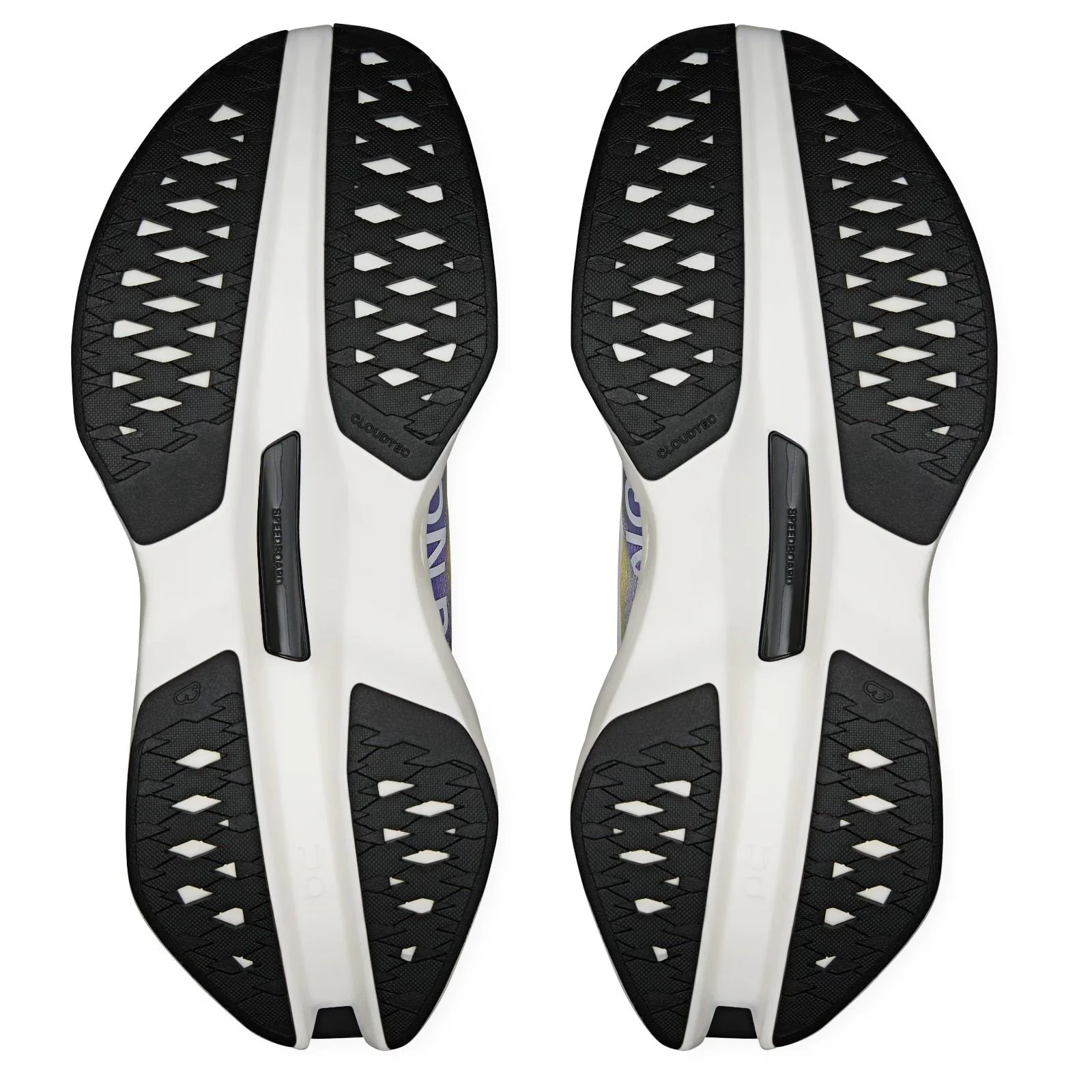 ON Cloudboom Max Lightweight Womens Road Running Shoes - Image 4