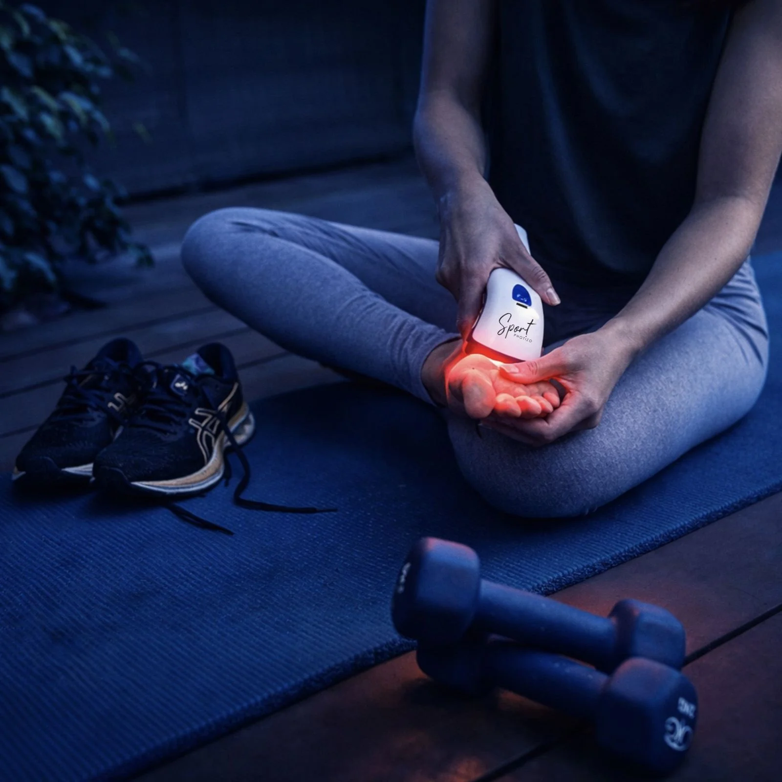Photizo Sports Recovery Light Therapy Handheld Device - Image 8