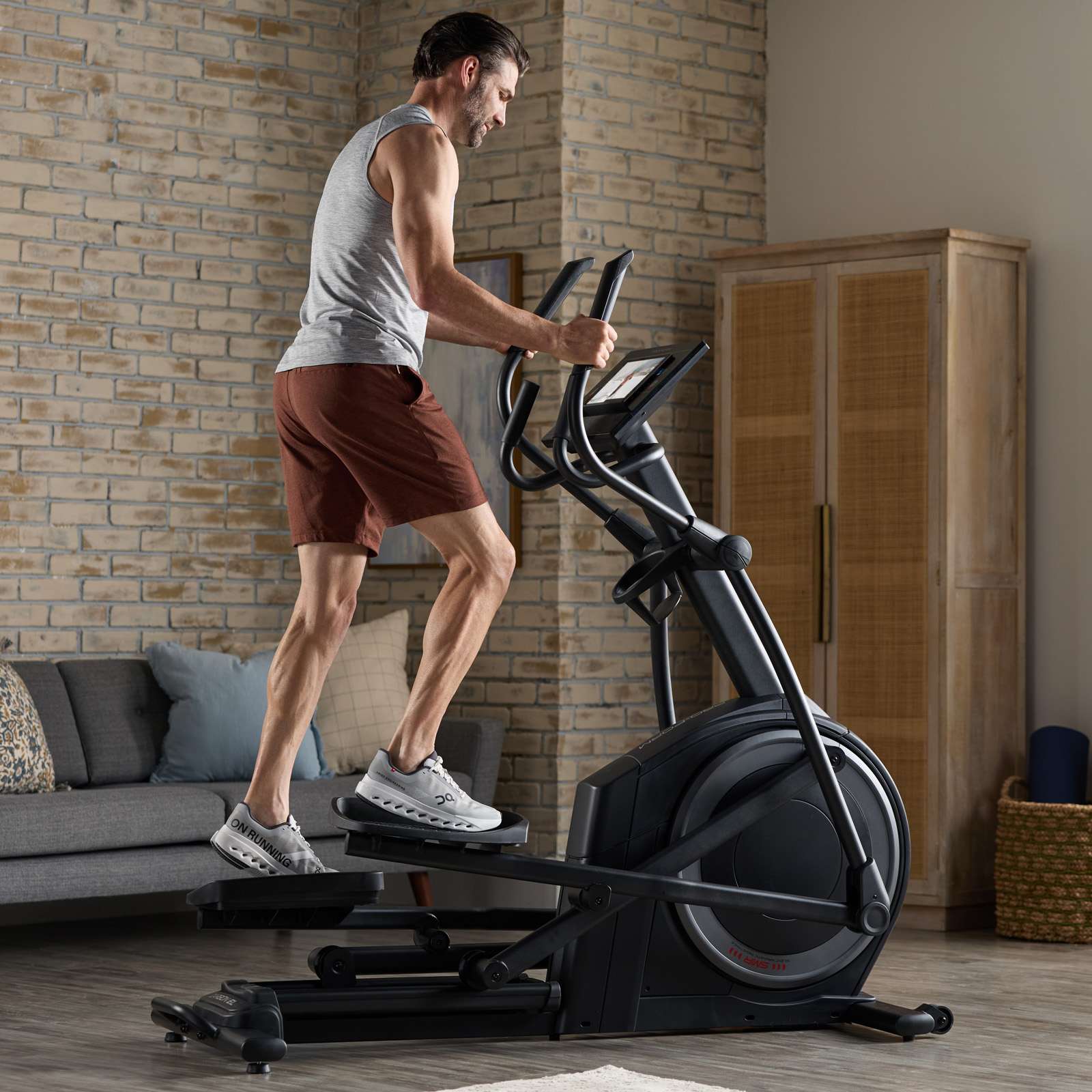 ProForm Carbon EL Exercise Elliptical - Image 7