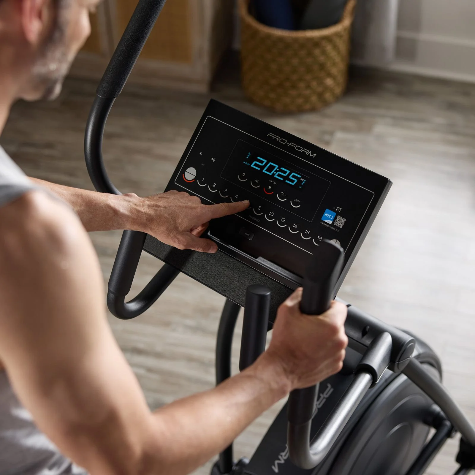 ProForm Carbon EL Exercise Elliptical - Image 8