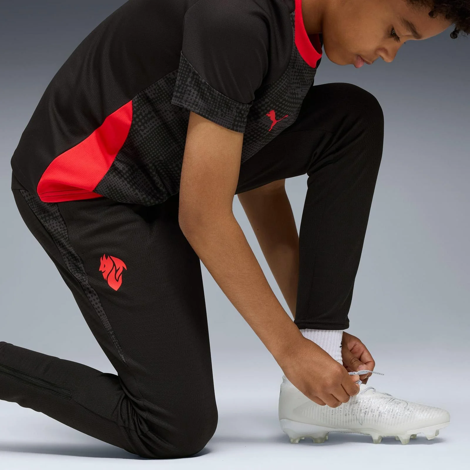 Puma AC Milan Football 2025/26 Kids Training Pant - Image 3