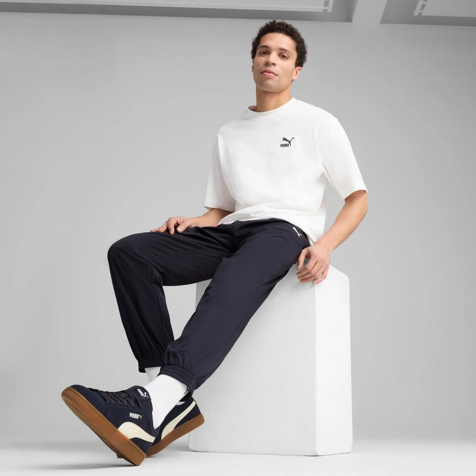 Puma Essentials Active Mens Regular-Fit Logo Training Pant - Image 5