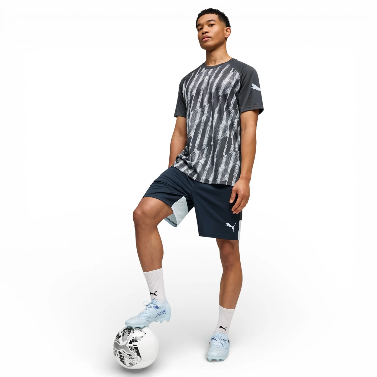 Puma IndividualLIGA Mens Lightweight Training Shorts - Image 3
