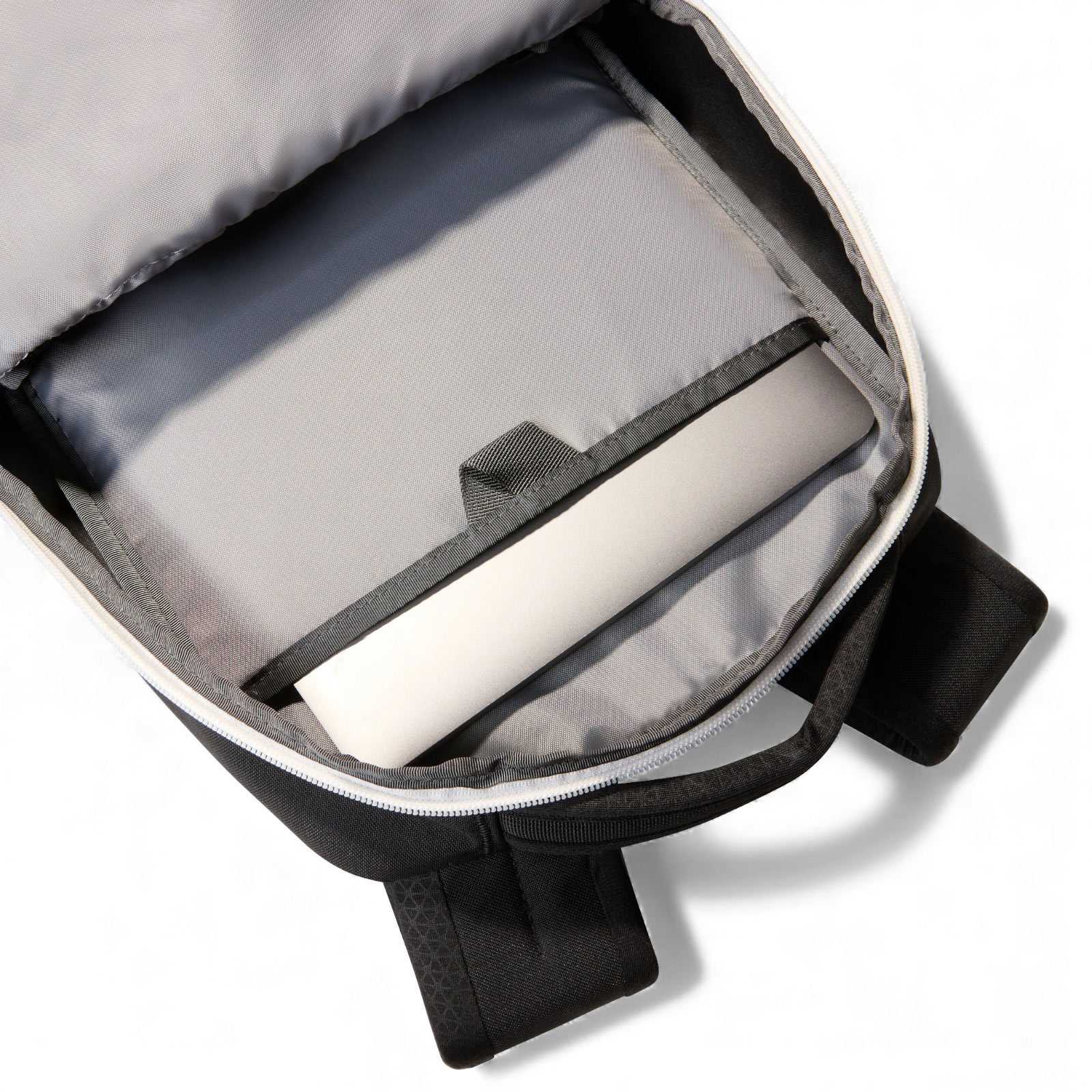 The North Face 28-Litre Jester Water-Repellent Backpack - Image 5