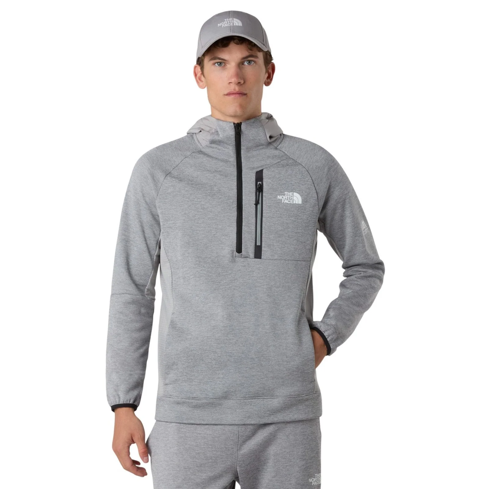 The North Face Mountain Athletics Mens Half-Zip Hooded Fleece