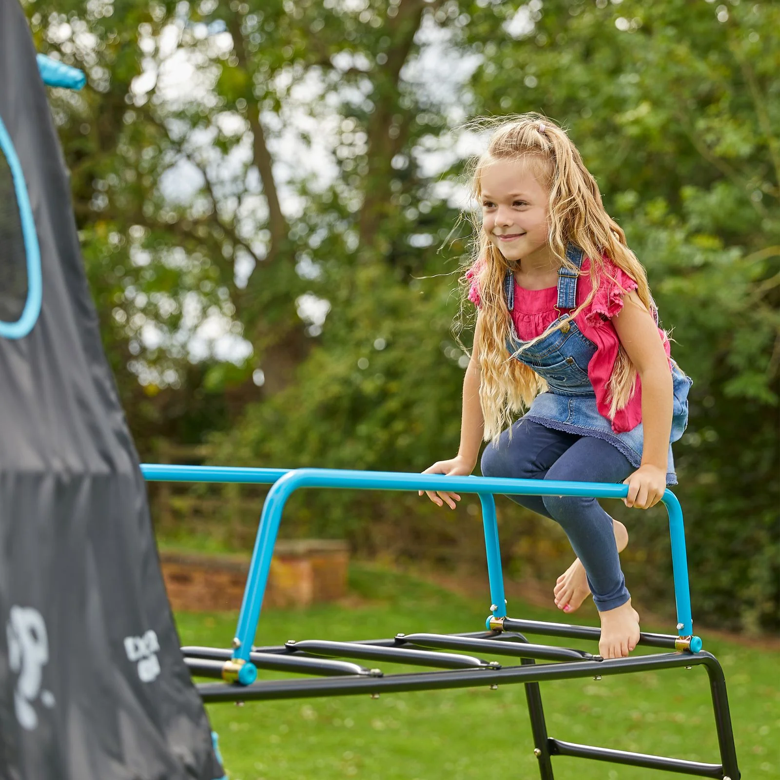 TP Toys Explorer Metal Climbing Frame with Jungle Run and Slide - Image 3