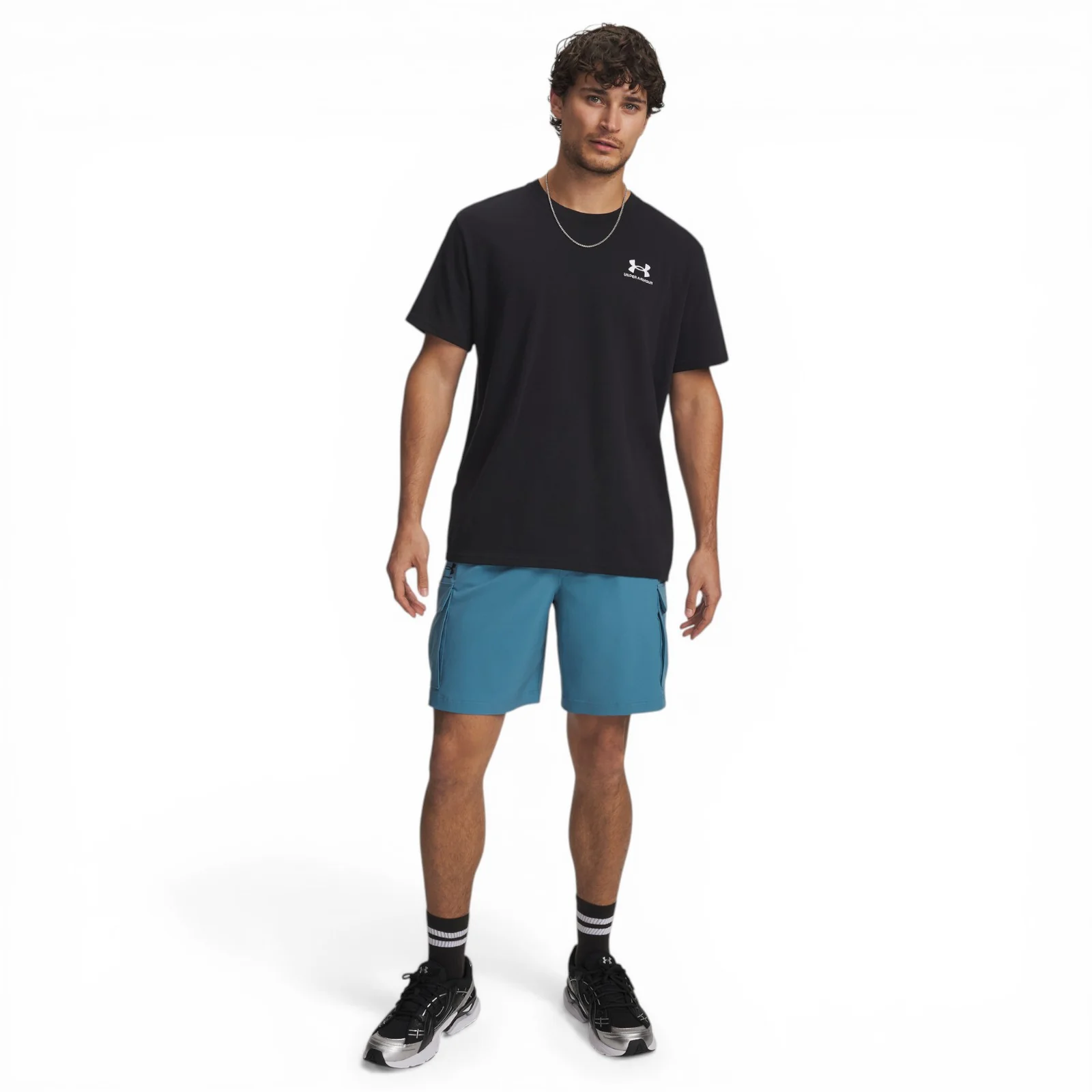 Under Armour Vibe Woven Mens Water-Resistant Cargo Shorts - Image 4