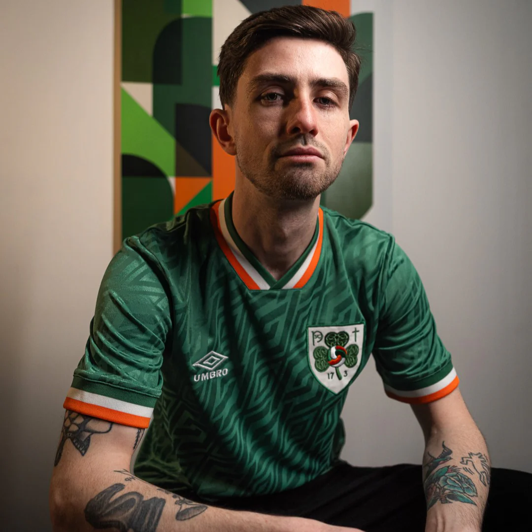 Umbro 17-3 2026 Adults Short Sleeve Football Jersey - Image 3