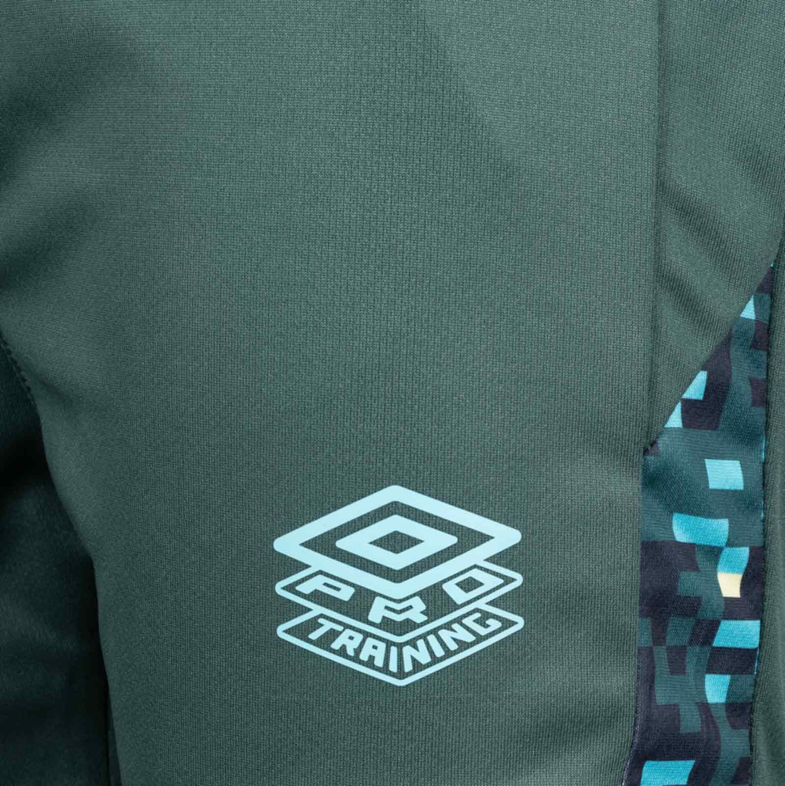 Umbro Formation Kids Pro Training Football Short - Image 3