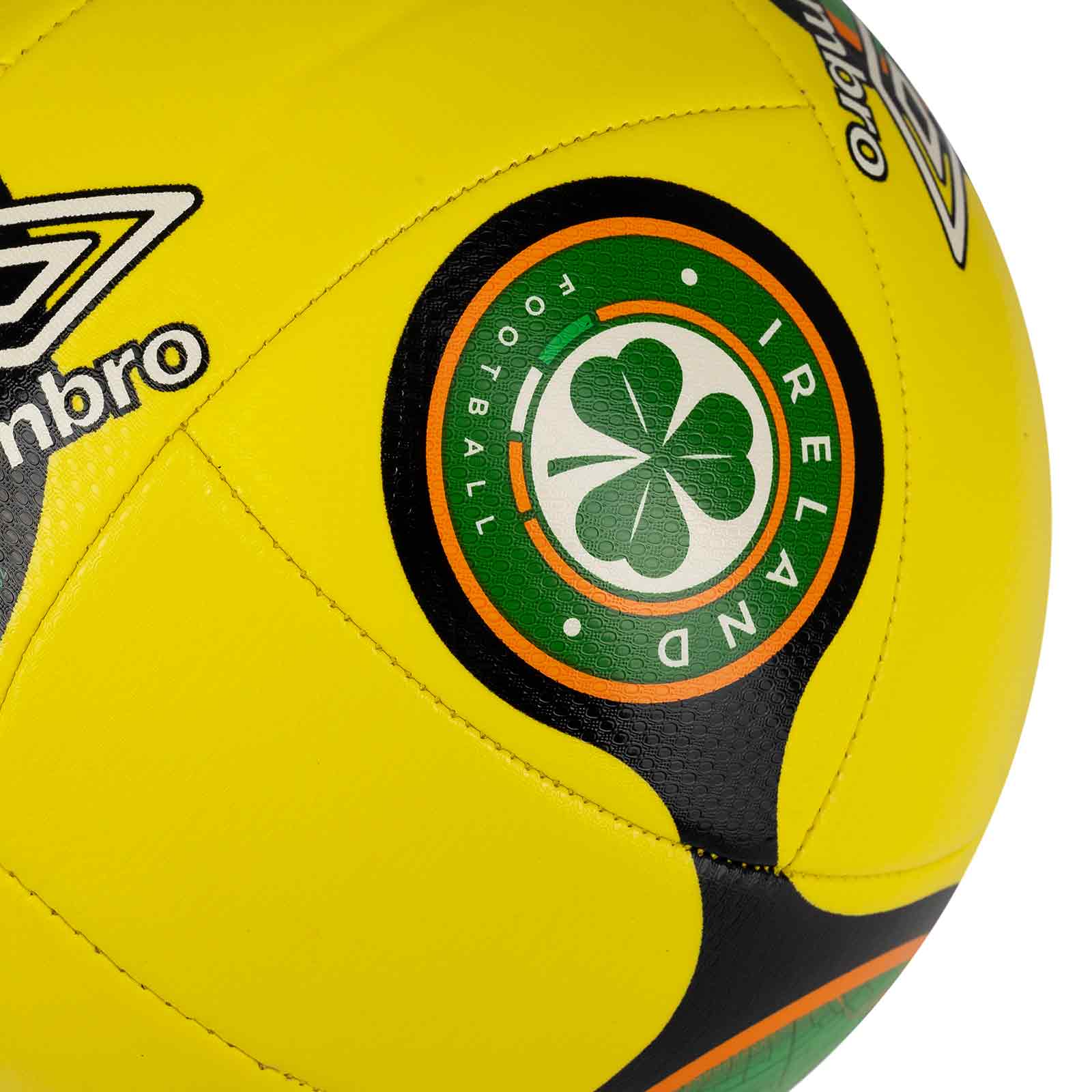 Umbro FAI Ireland 2026 Neo Swerve Football - Size 5 - Image 3