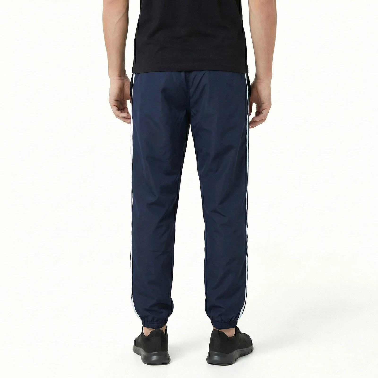 Umbro Pro Training Mens Relaxed-Fit Logo Track Pant - Image 2