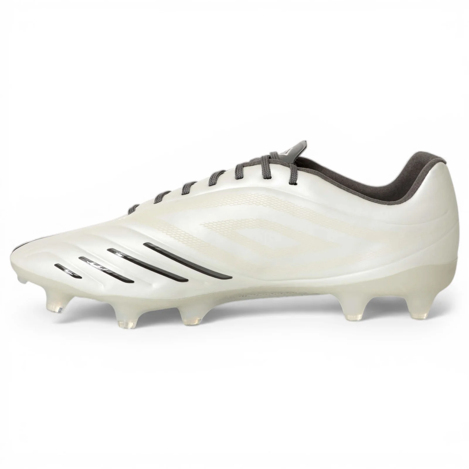 Umbro Tocco VI Pro Mens Firm Ground Football Boots - Image 2