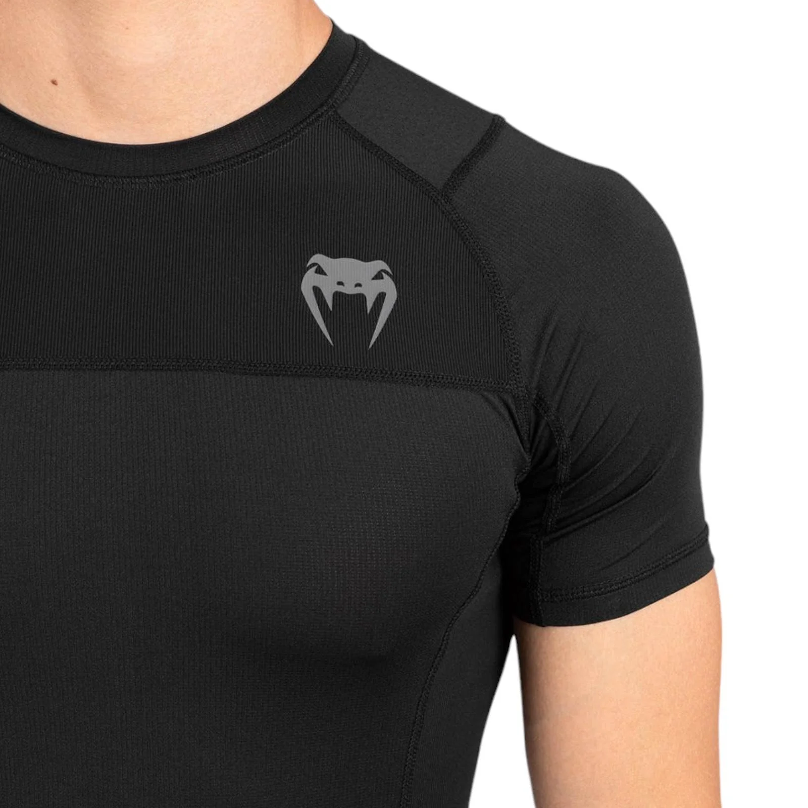 Venum G-Fit Air Short Sleeved Training Rashguard - Image 3