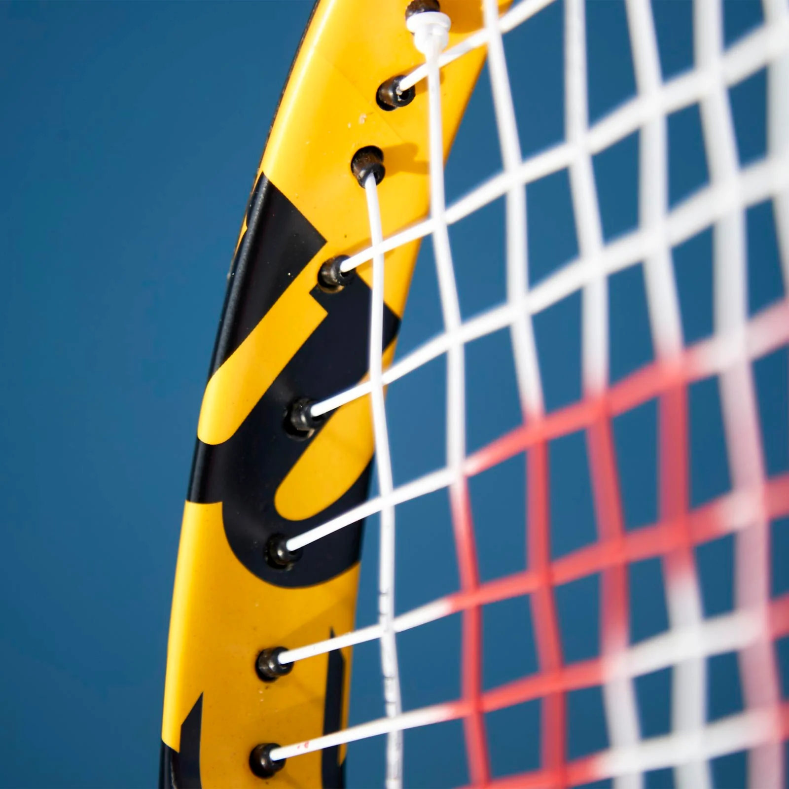 Wilson Hyper Hammer Legacy Mid Tennis Racket - Image 3